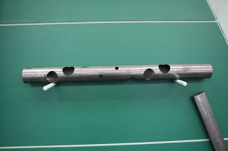 Laser tube